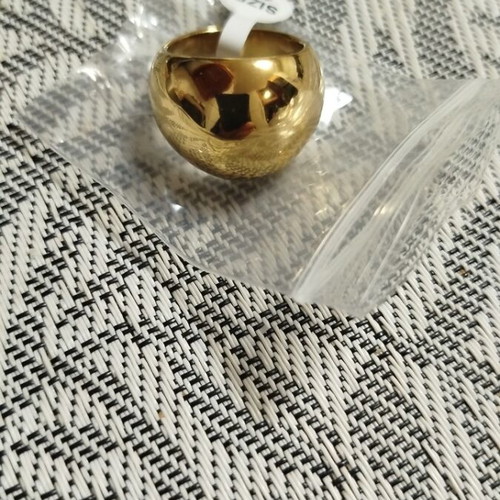 Steel women's ring No62 new, gold plated with geometric pattern