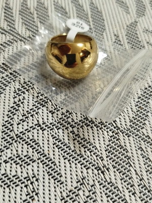 Steel women's ring No62 new, gold plated with geometric pattern