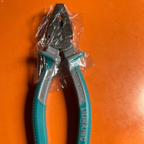 Lionking pliers new with ergonomic handle and steel construction
