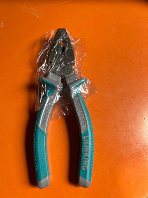 Lionking pliers new with ergonomic handle and steel construction