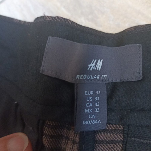 H&M pants like new, size 33, brown checkered