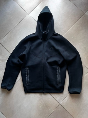 Nike Tech Fleece Set like new, black, size L