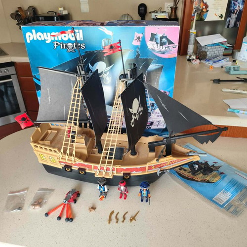 Playmobil 6678 Pirate Ship used with box and instructions