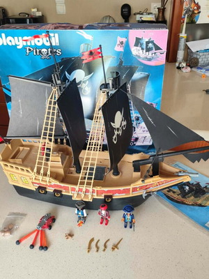 Playmobil 6678 Pirate Ship used with box and instructions