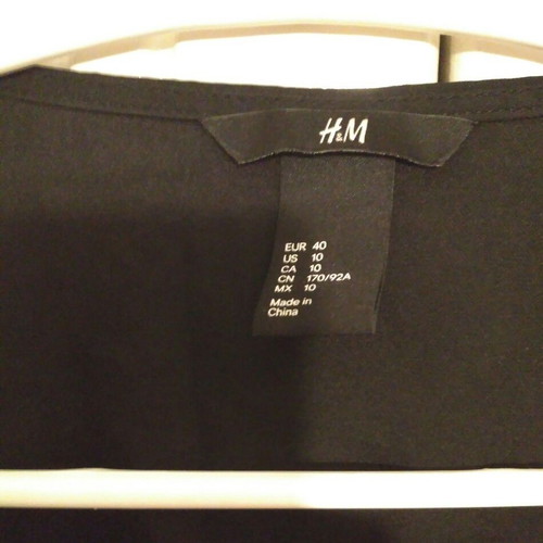 H&M black short sleeveless dress used, size 40