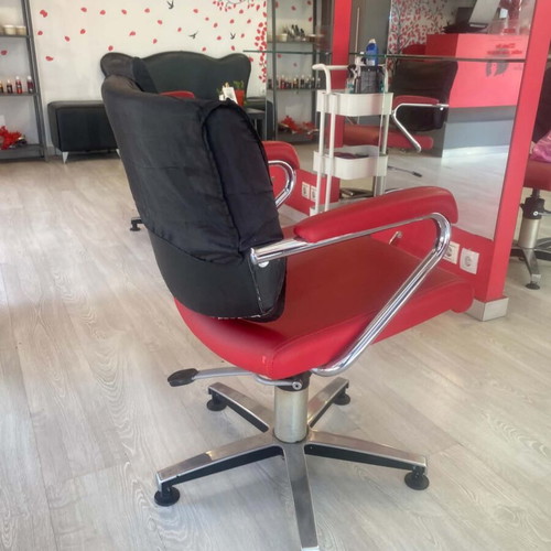 Leather salon chairs used, pack of 8 with hydraulic mechanism