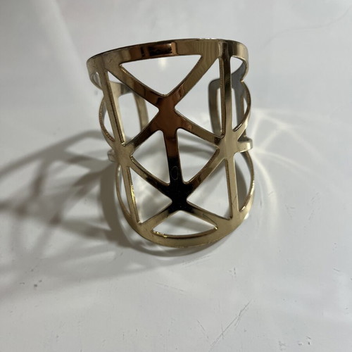 Gold bracelet like new