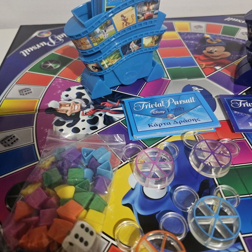 Trivial Pursuit Disney Family Edition board game used