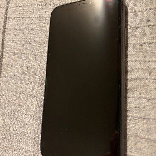 Apple iPhone 11 128GB black silver smartphone