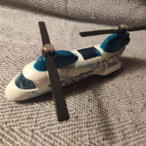 Matchbox Skybuster Arctic Transporter Helicopter used, 14 cm
