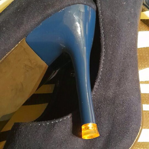 Blue pumps new, size 38