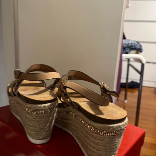 Summer platform sandals with pink details size 37 like new