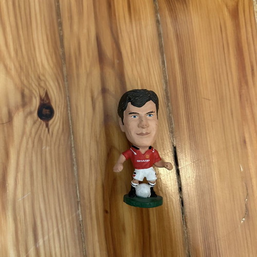 Football collectible figures set of 5, like new, Varane Lukaku Messi Lewandowski McClair