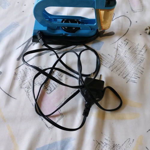 Portable Steam Iron used, ideal for travel and small items