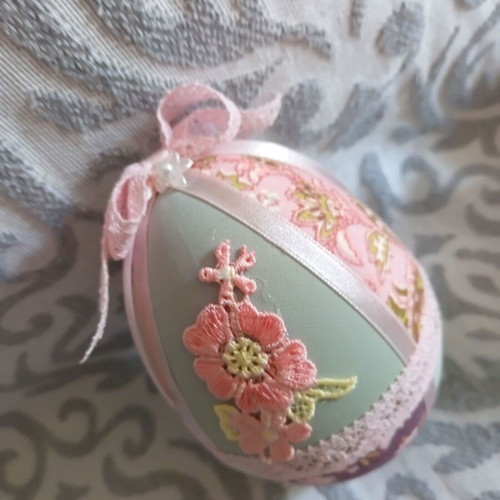 Set of 3 Easter eggs veraman like new, 10cm height