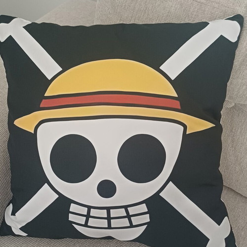 One Piece decorative pillow 45x45cm