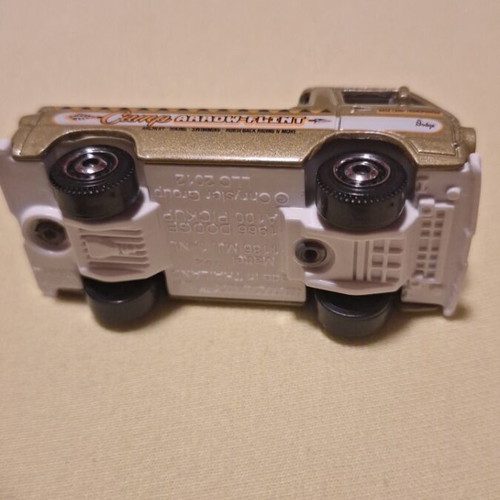 Matchbox 1966 Dodge A100 toy car light olive metallic camp arrow-flint vintage MBX '66 like new