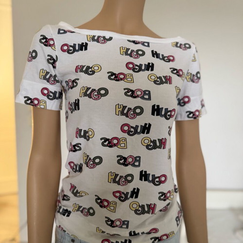 Hugo Boss white cotton top S like new with multicolor logo