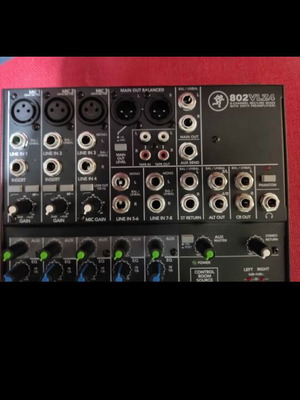 Аудиомиксер Mackie 802VLZ4 в отлично състояние