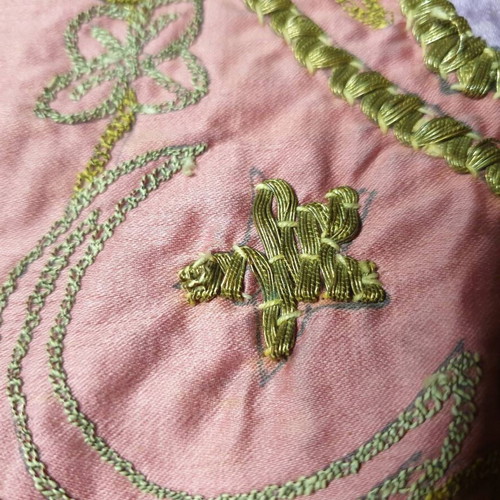 Ottoman turban cover used, embroidered with gold thread