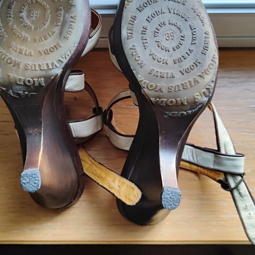 Virus Moda women's leather sandals like new, beige and brown
