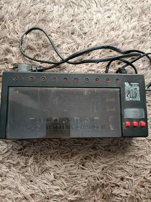 Multicharger for Various Batteries like new