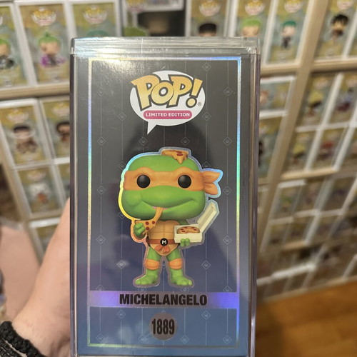 Funko Pop Michelangelo Teenage Mutant Ninja Turtles vinyl figure eating pizza