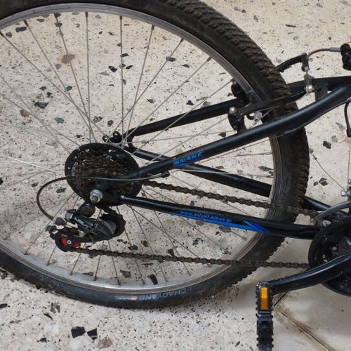 Orient Snake 24 Inch City Bike with Car Rack for 3 Bikes like new