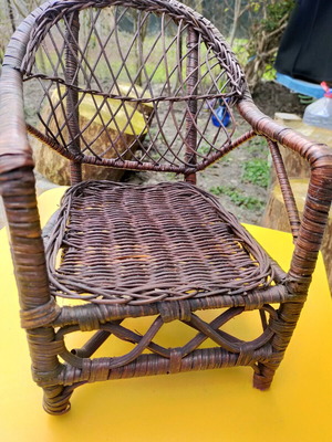 Mini decorative seat used, wood