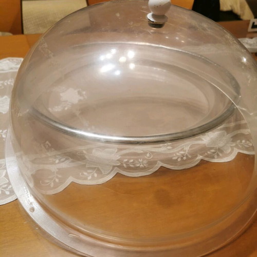 Plexiglass platter used with lid