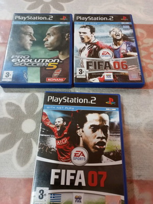 PlayStation 2 FIFA видеоигри употребявани, комплект