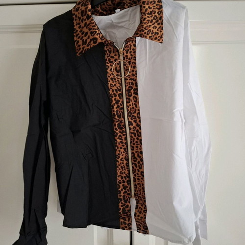 Women's shirt black white leopard like new, size S
