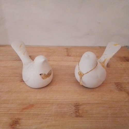 Plaster Birds New, Set of 2, 11cm with Gold Decorations