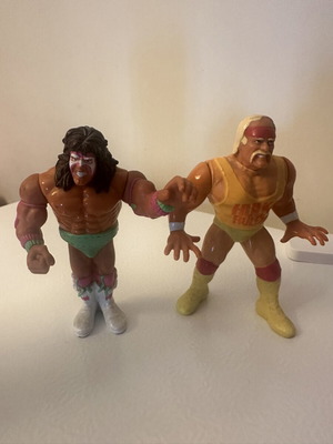Ultimate Warrior and Hulk Hogan Hasbro Series 1 figures 1990 like new