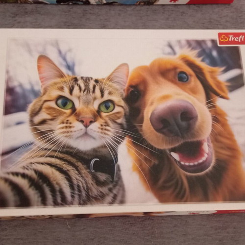 Puzzle set of 3 with 500 pieces like new