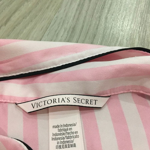 Victoria's Secret Pink Iconic Stripe satin long pajama top, size L