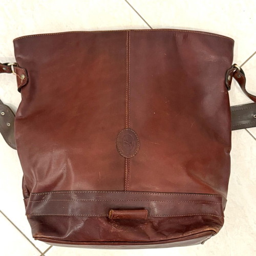 Vintage leather shoulder bag for women, like new, brown, large capacity