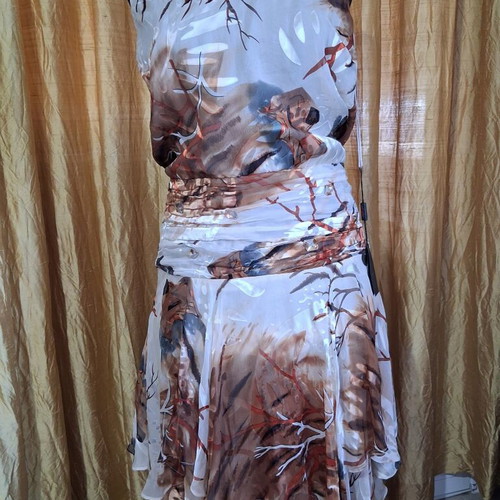 Official dress with silk.