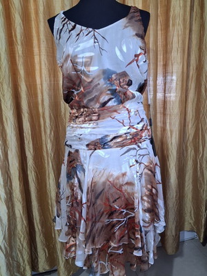 Official dress with silk.