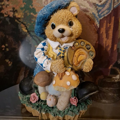 Vintage bear piggy bank like new