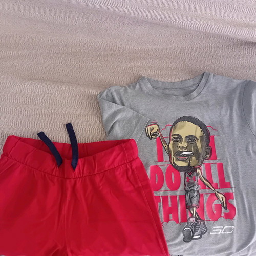 Boys' clothing set 10 years like new Benetton and Under Armour