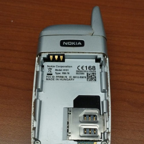 Nokia 6101 used without battery, unknown condition
