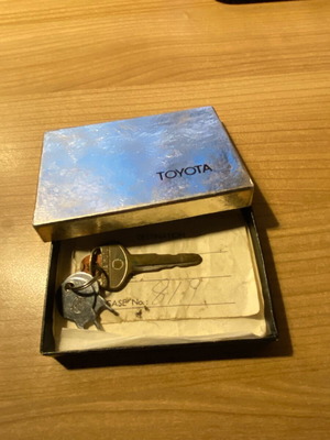 Collectible Toyota box with engine key and Corolla 1973 antenna like new