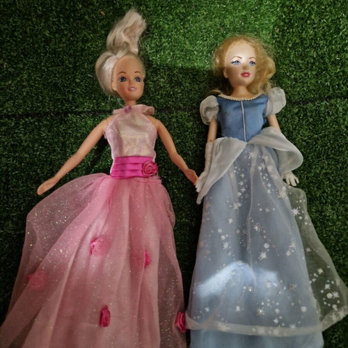 Σετ κούκλες Barbie σαν καινούργιο, δύο κούκλες