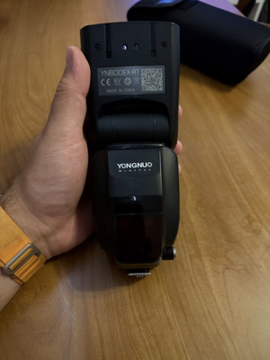 Yongnuo YN600EX-RT flash for Canon cameras, with case
