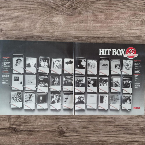 Hit Box used, 2 vinyl records, 30 first performances