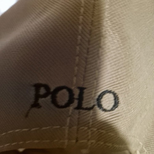Hat beige, like new, comfortable