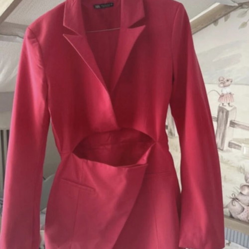 Mini blazer dress Zara size Small new, raspberry color