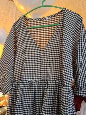 Checked black and white dress like new with lining, airy