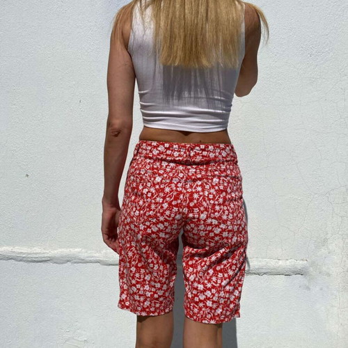 Bermuda shorts like new, size S, red
